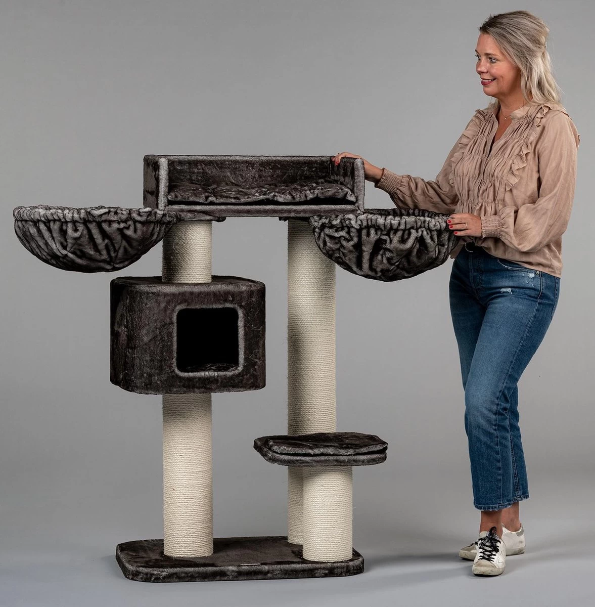 Krabpaal Voor Grote Katten Devon Rex Plus Taupe Van RHRQuality 3 Krabpaal Voor Grote Katten Devon Rex Plus Taupe Van RHRQuality